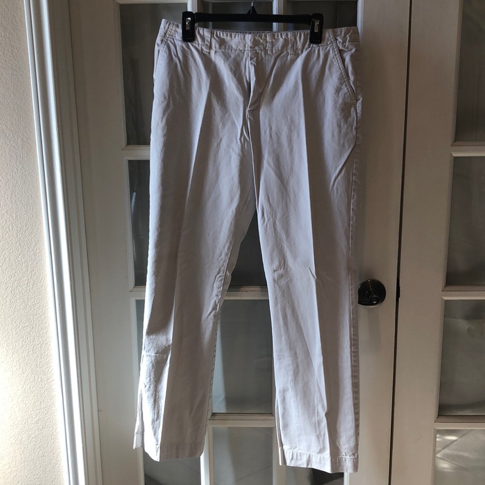 5/25SALE 🌸🌸🌸Old Navy womens kakis pants in size 12. In great condition